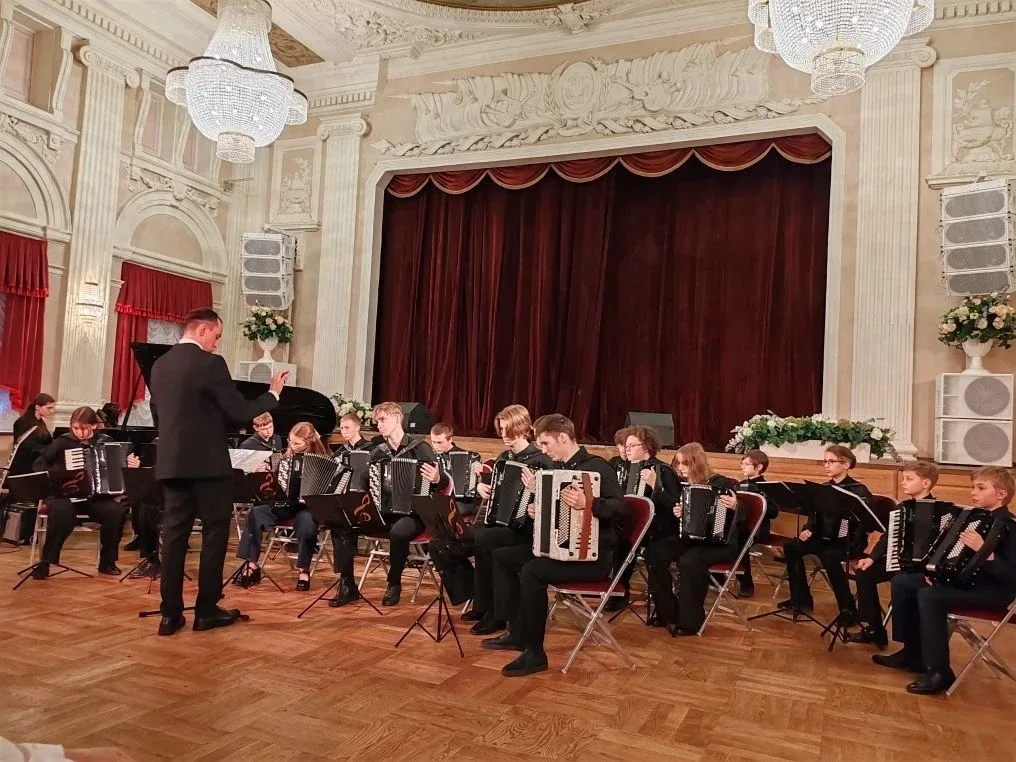 «Невские гармошечки» устроили праздник души! 🎶👏   📌26 апреля Наш оркестр «Невские гармошечки» наконе
