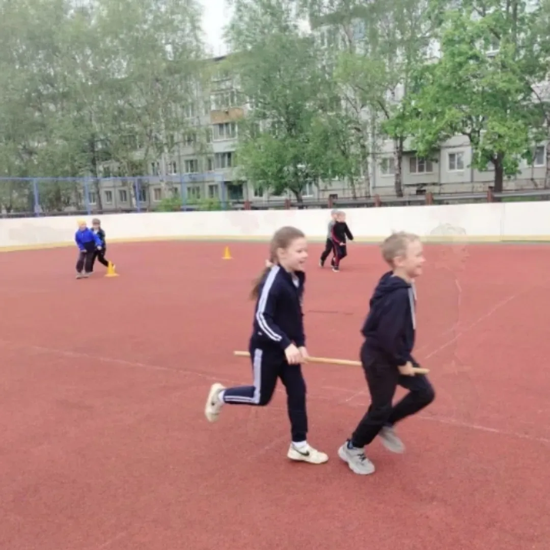 🤸‍♀️Сегодня для учащихся 1–4 классов прошли весёлые старты в рамках Дня здоровья.  Ребята участвовал