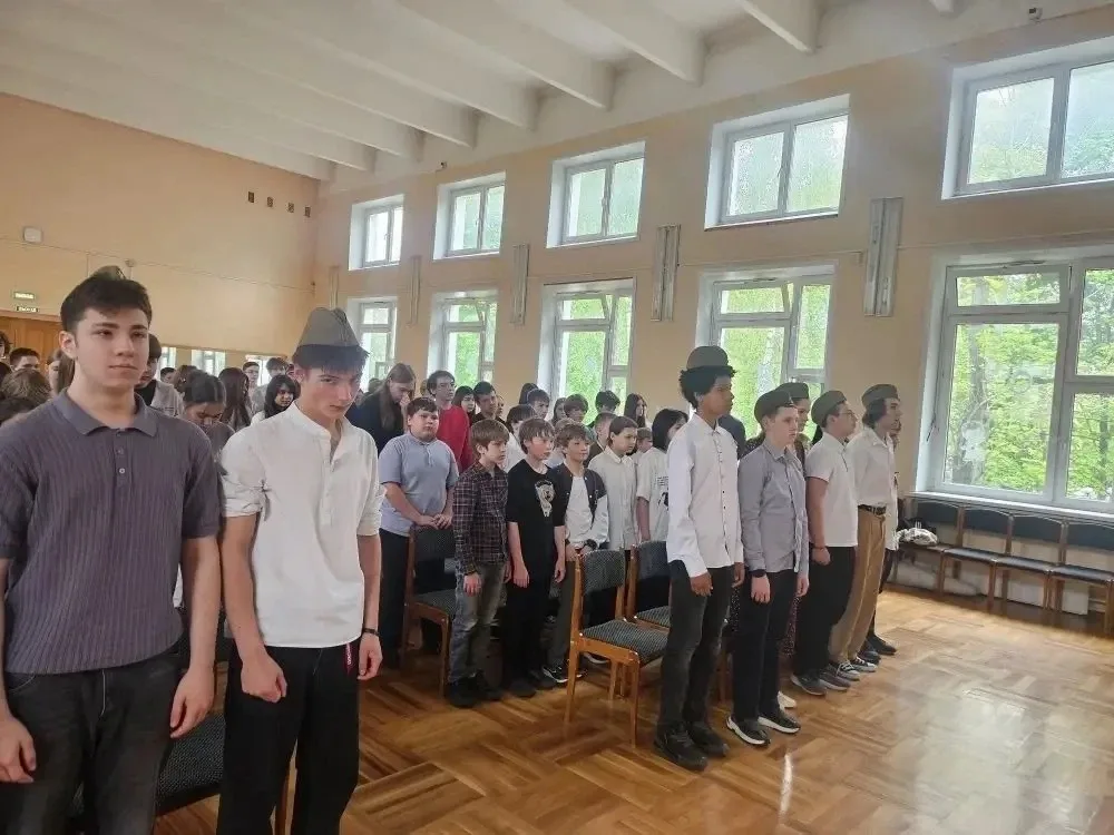🔥Перекличка памяти   В нашей школе прошла трогательная «Перекличка памяти» — тематическая инсцениров