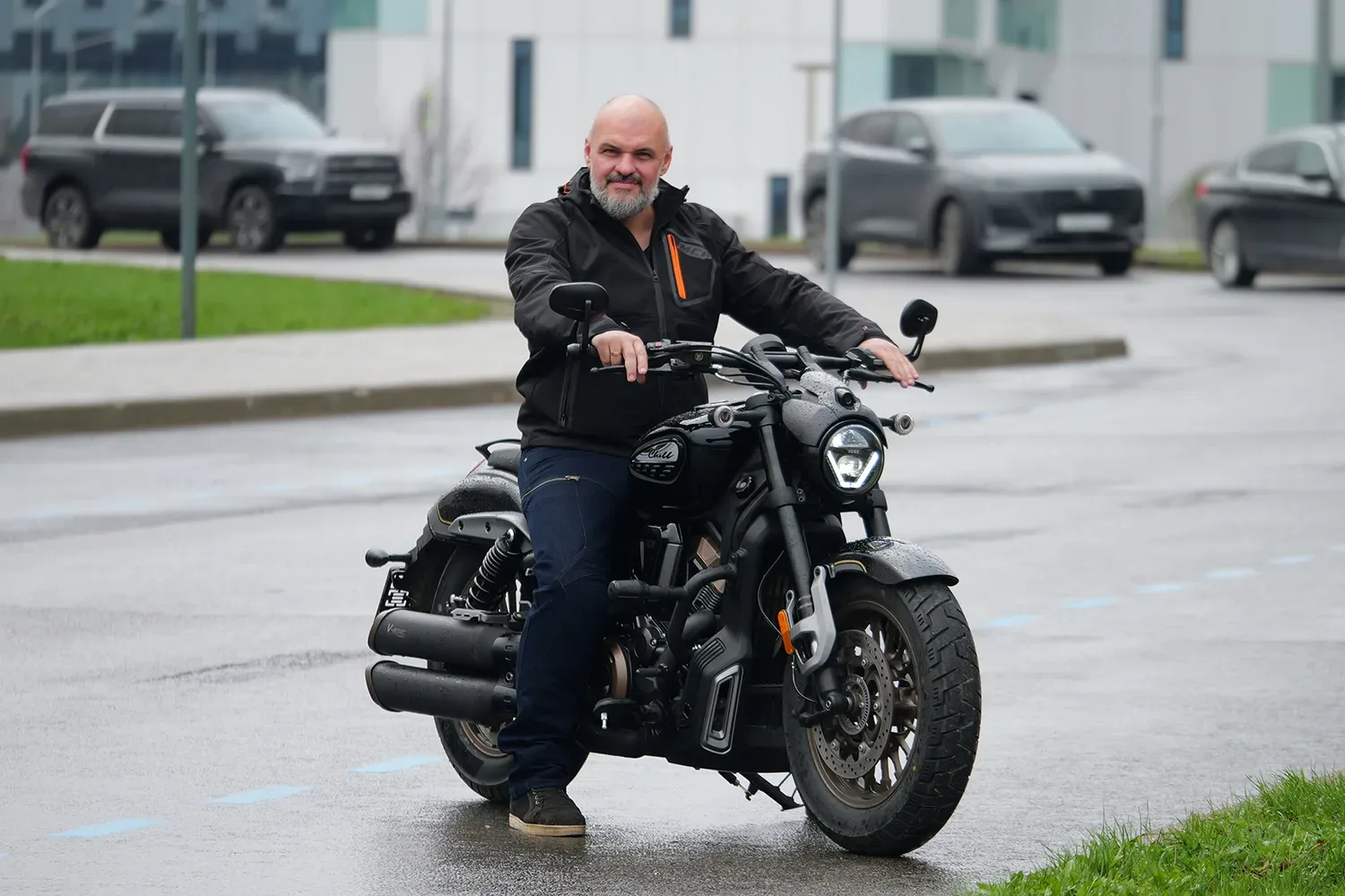 Это первый мотоцикл с двигателем V-twin в истории китайской марки Voge. Казалось бы, не бог весть ка