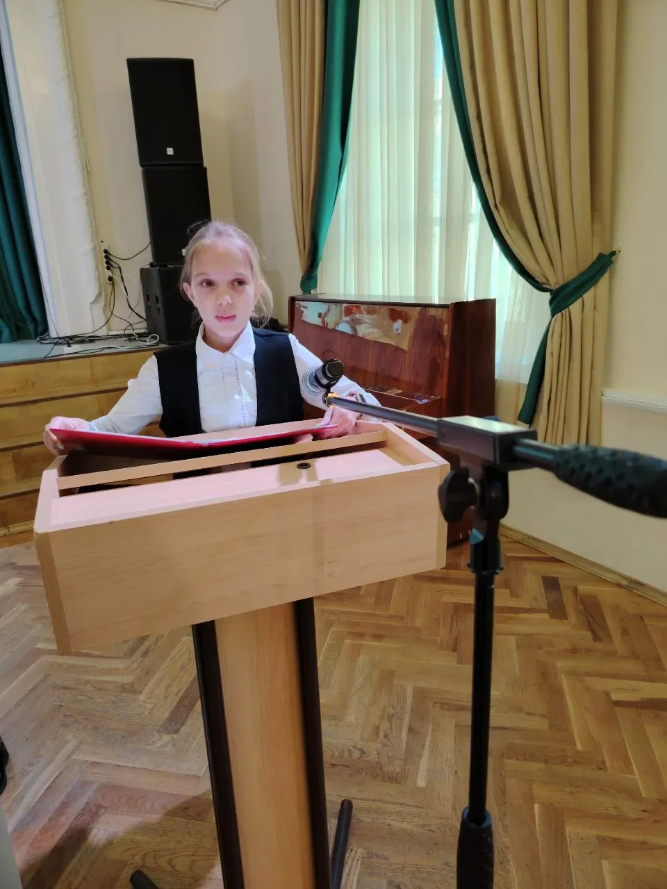 Сегодня наши юные исследователи продемонстрировали свои таланты на открытом городском конкурсе иссле