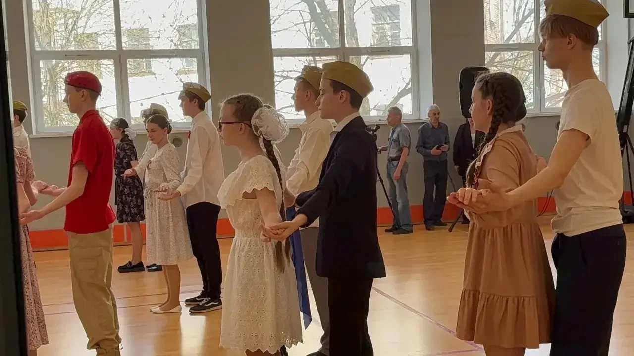 Нежность, которая трогает до слез. Наши юнармейцы ВПК «ПОБЕДА» МБОУ «Гимназии №30» в проекте «Военны