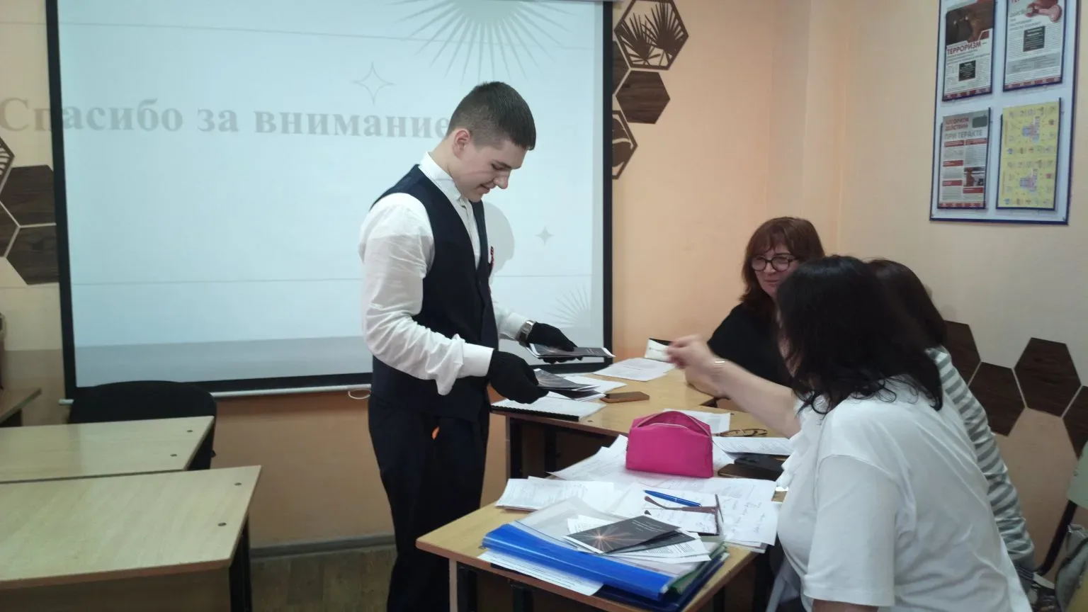 ✨В нашей школе прошла защита индивидуальных проектов📰 обучающимися 10-х классов.  🖊В течение учебног