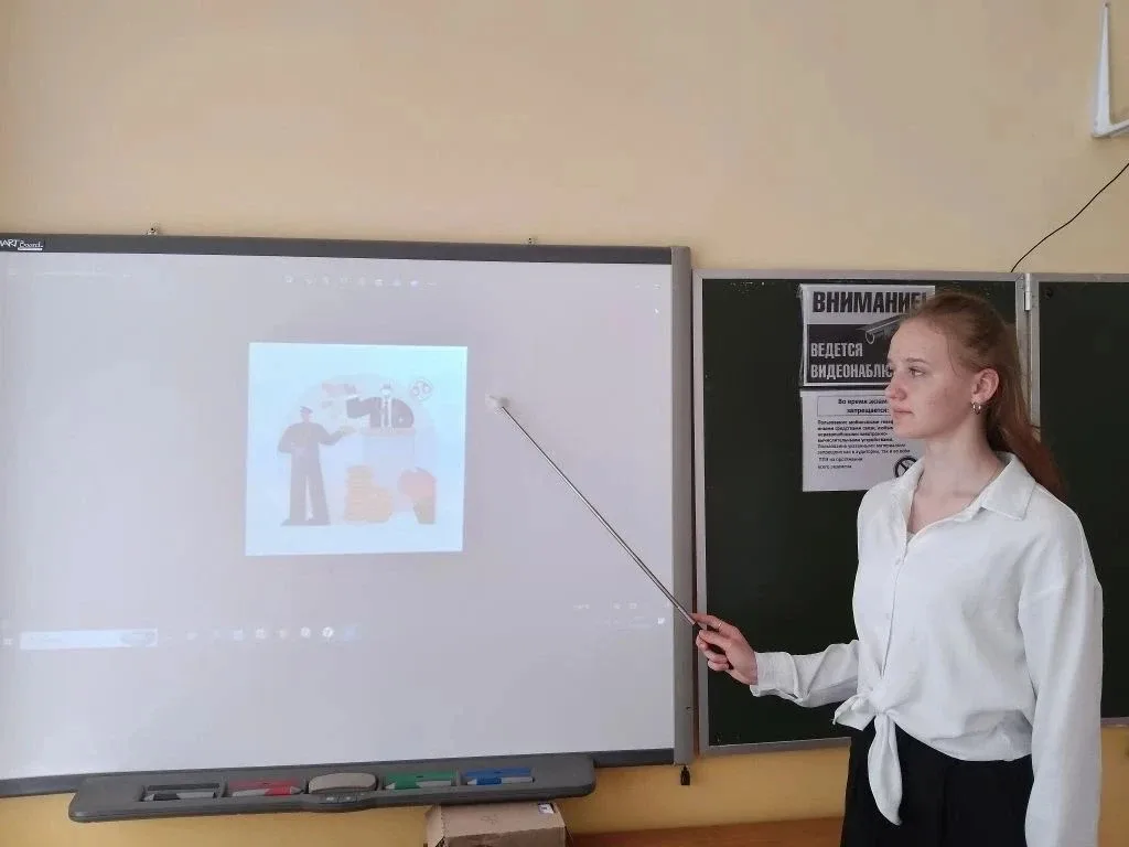 В нашей школе🏫 прошли важные и актуальные классные часы на тему "Вместе против коррупции". ✋Мы увере