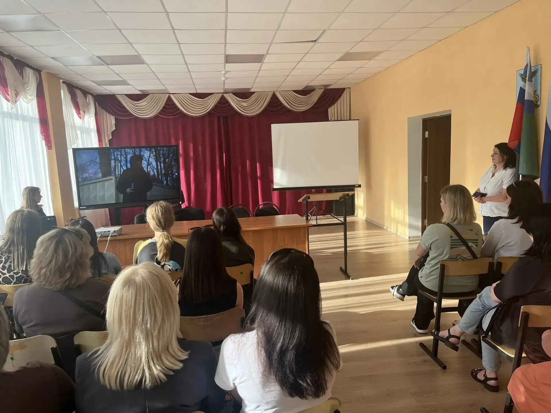 📢 Сегодня в школе состоялось важное общешкольное родительское собрание, посвящённое безопасности дет