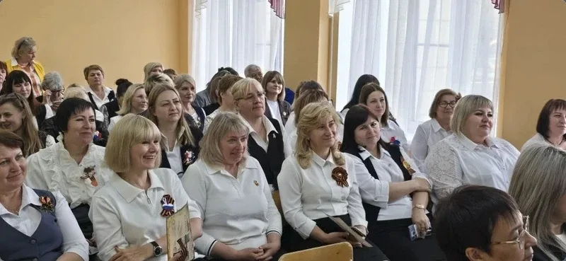 Первомай: единство, труд, профсоюз! 🚩  Первичная профсоюзная организация МБОУ «СОШ №3» присоединилас