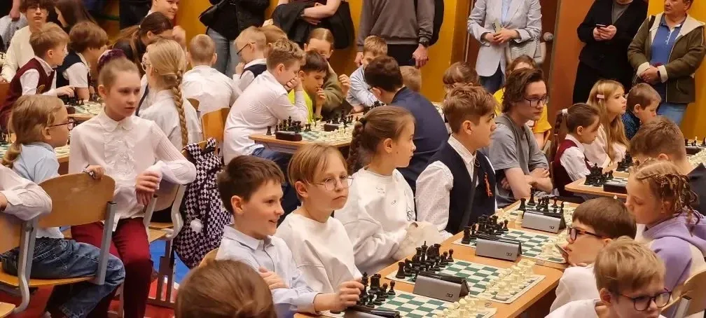🏆 Кубок чемпионов – 2026: наши герои среди сильнейших!  14 мая на городских соревнованиях по шахмата