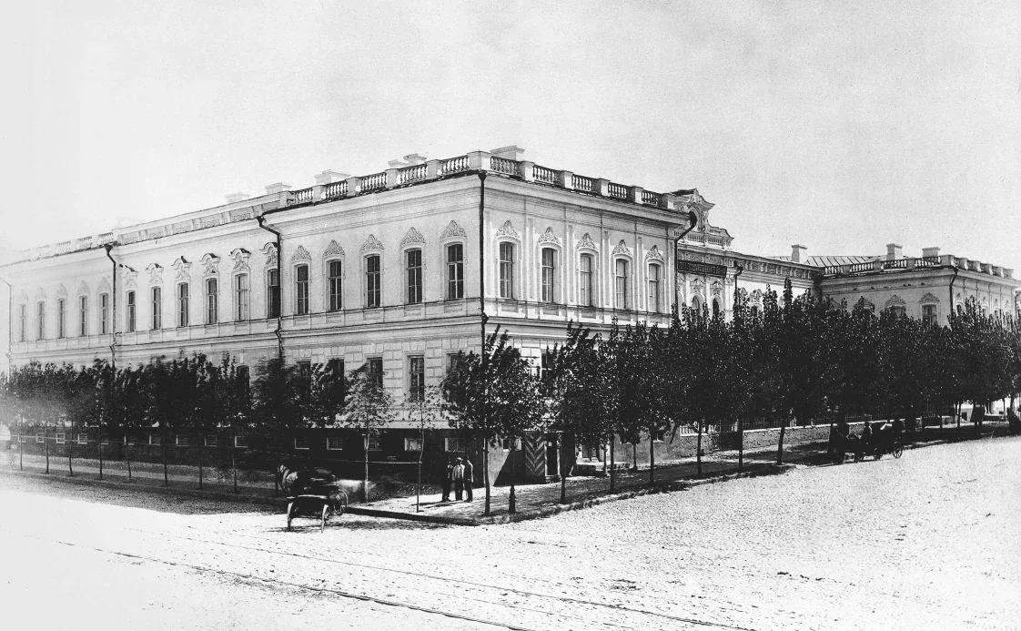 К 195-летию А. М.  Байкова.                 История  появления в нашем городе первого банка.   Сегод