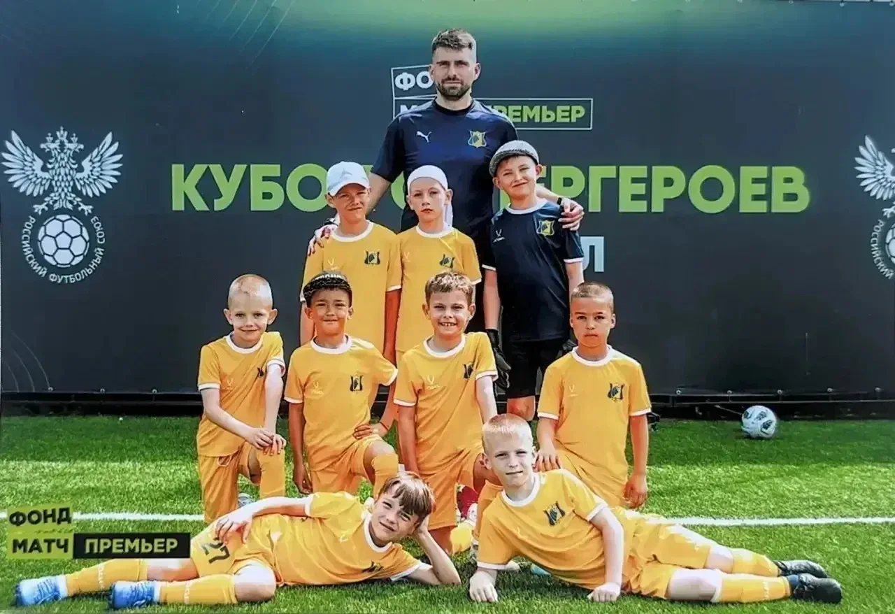 С 13 по 17 мая в г. Крымске, Краснодарского края, прошел турнир по футболу «Кубок супергероев». Неве