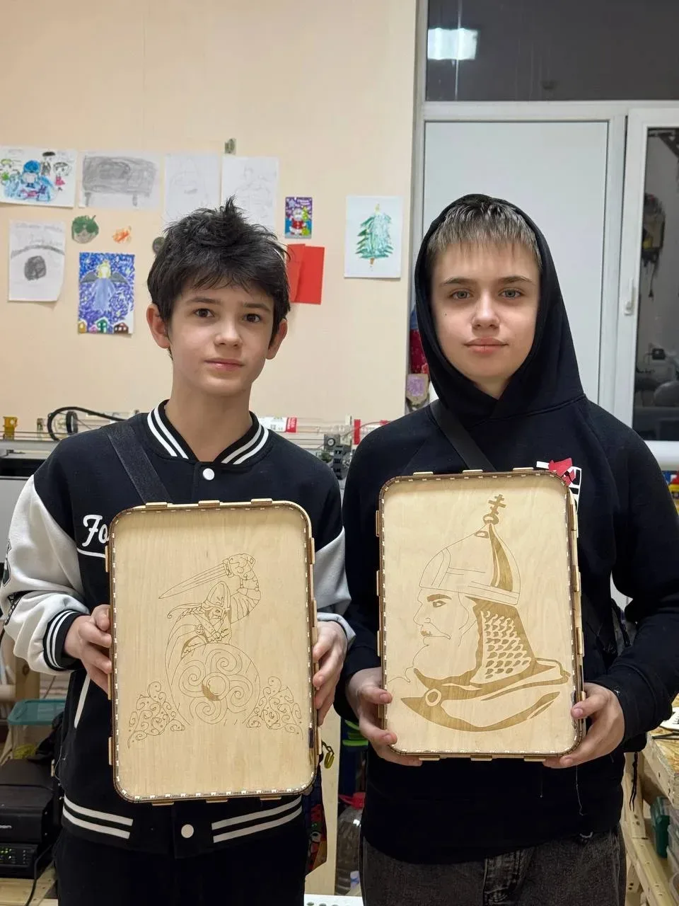 🏆 Юный архитектор Кирилл Семенов получил Кубок и Диплом  Ученик 6 «Д» класса Семенов Кирилл 16 мая у