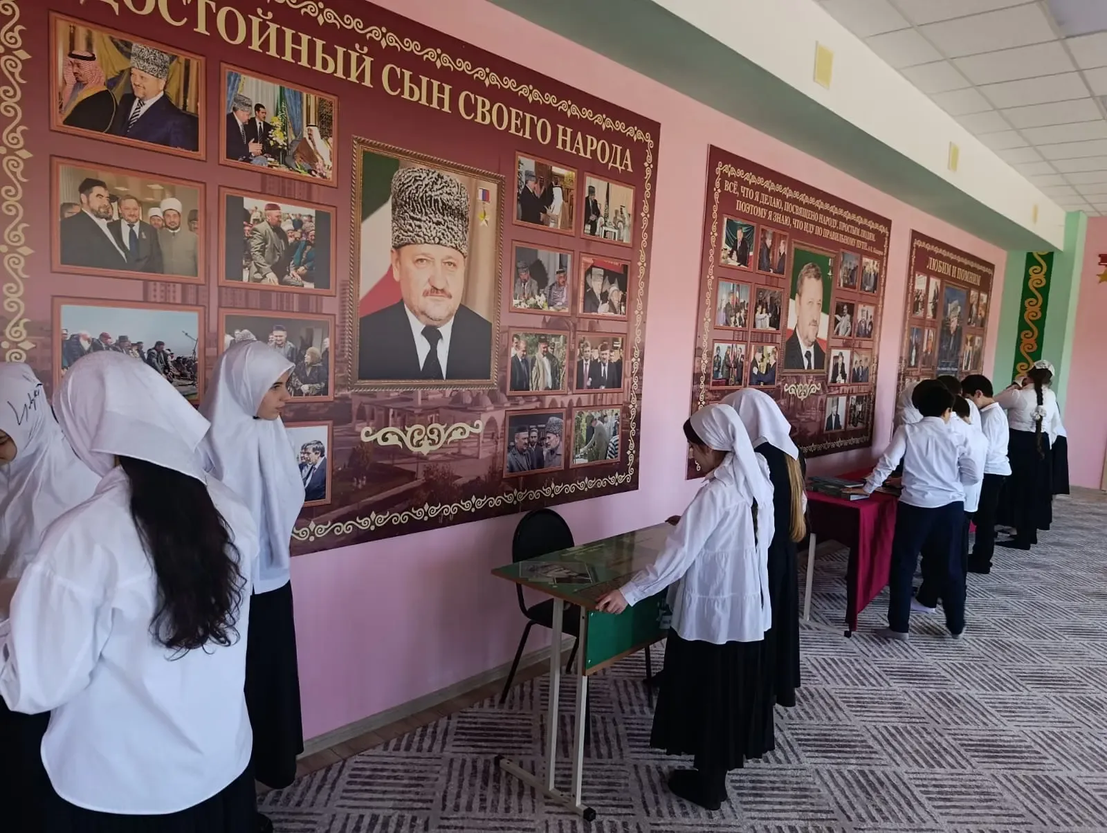 В МБОУ «СОШ с. Садовое им. А.-Х. Кадырова» г. Грозного состоялся Урок Мужества, посвящённый лауреата