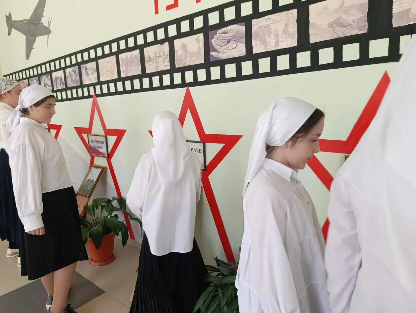 В МБОУ «СОШ с. Садовое им. А.-Х. Кадырова» г. Грозного состоялся Урок Мужества, посвящённый лауреата