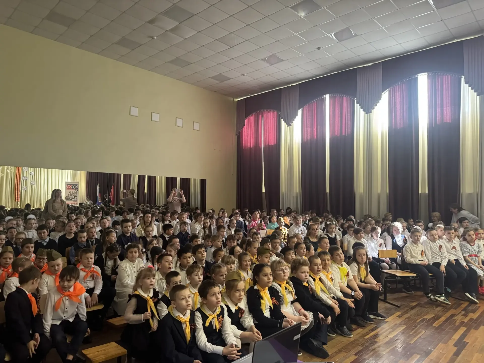 🎗️ФЕСТИВАЛЬ ВОЕННОЙ ПЕСНИ🎗️  🎖️Каждую весну наша страна отмечает замечательный праздник - День Побед