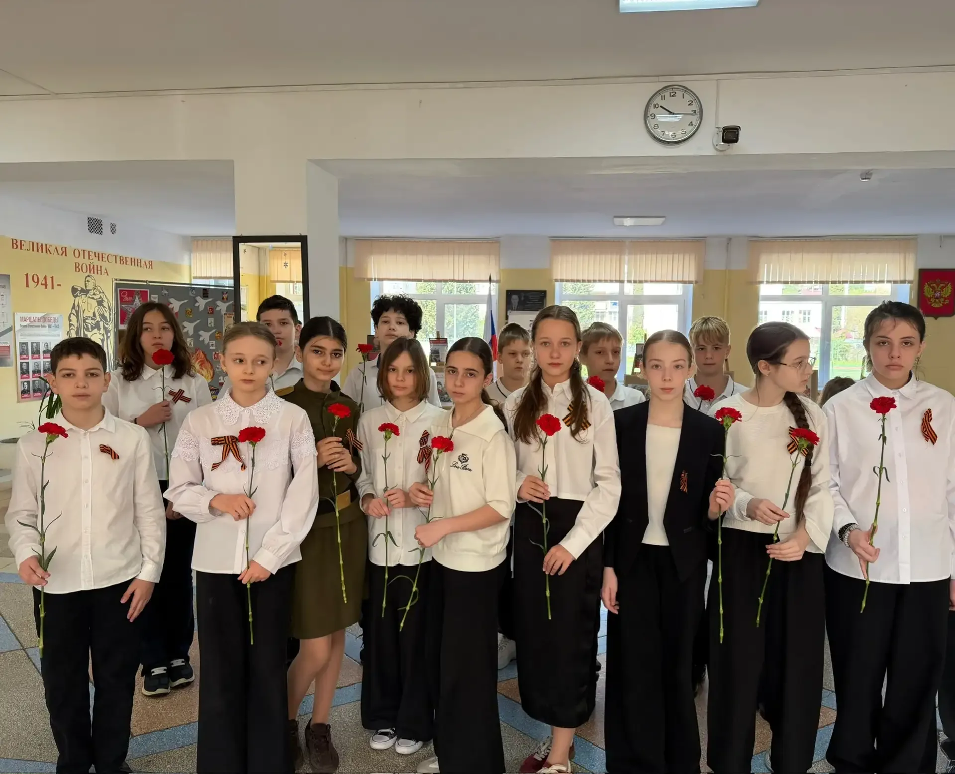 Подвиг, который живет в наших сердцах!❤️🙏  В преддверии праздника Великой Победы учащиеся 2Б класса 