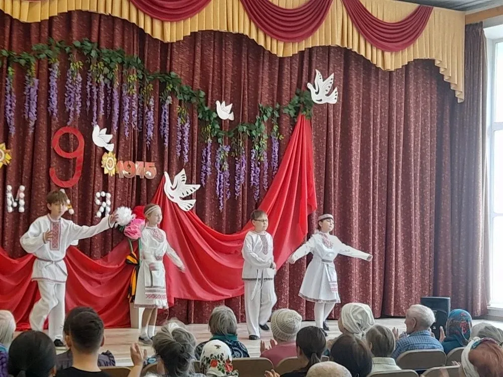 🌸 С теплом в сердце:  визит 24 школы в «Сосновую рощу»  Сегодня был особенный день. Мы с ребятами от