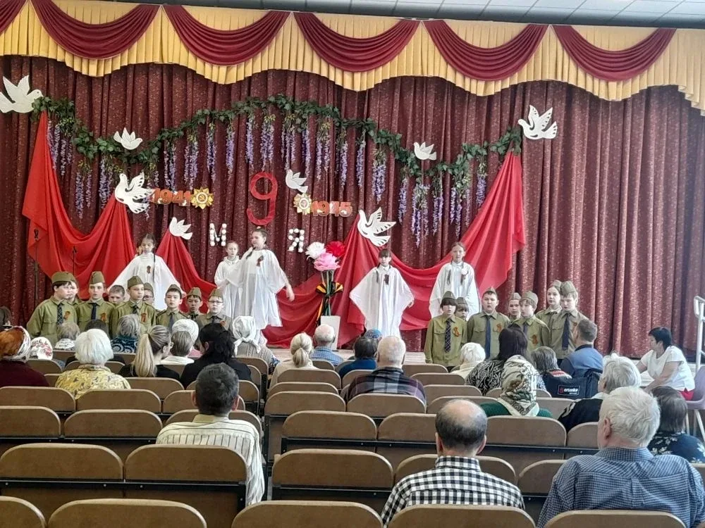 🌸 С теплом в сердце:  визит 24 школы в «Сосновую рощу»  Сегодня был особенный день. Мы с ребятами от