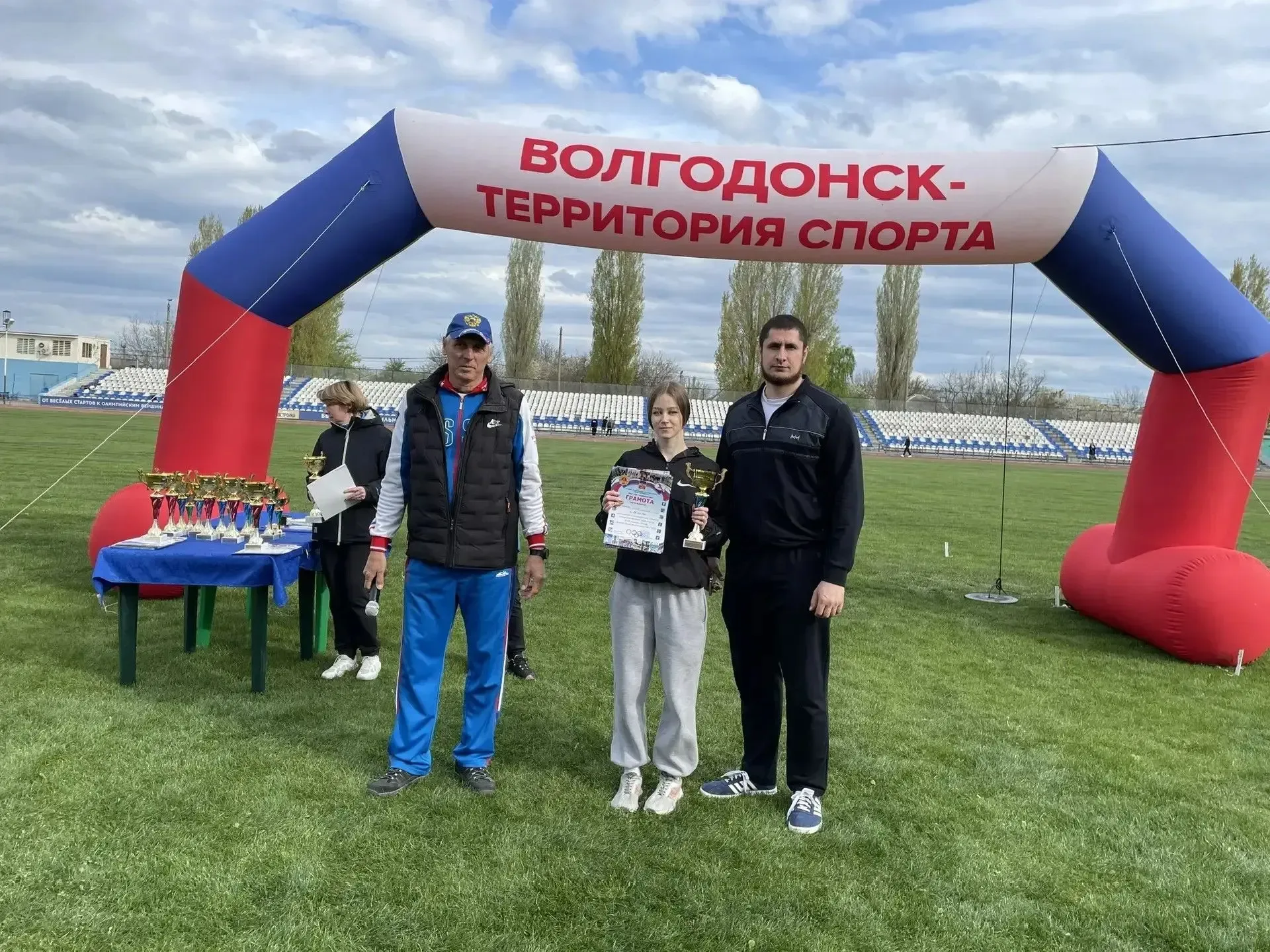 🥈 Серебряные призёры!  Команда нашей школы заняла 2-е место в традиционной городской легкоатлетическ