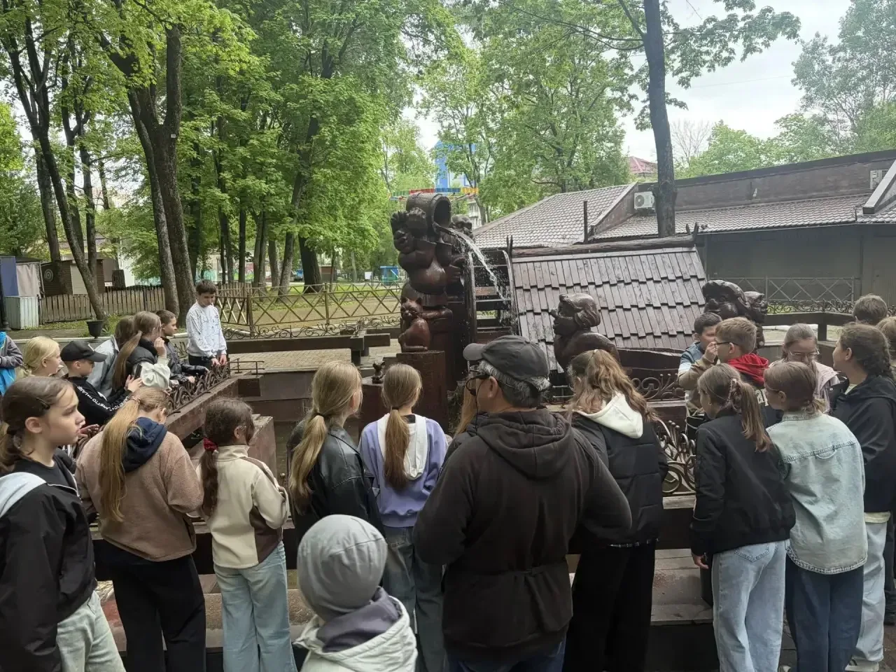 Брянск-город с богатой историей и разнообразными достопримечательностями. Сегодня ученики 5- х класс
