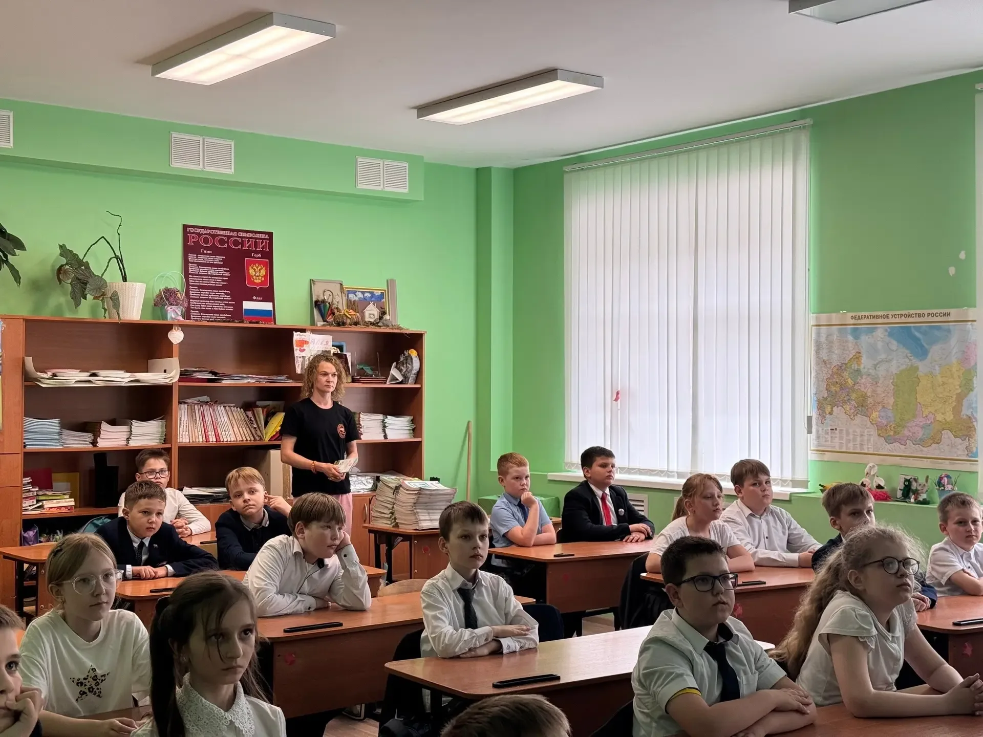 🚨 Встреча с добровольцем поисково‑спасательного отряда: учимся безопасности на практике! 🚨  Сегодня 
