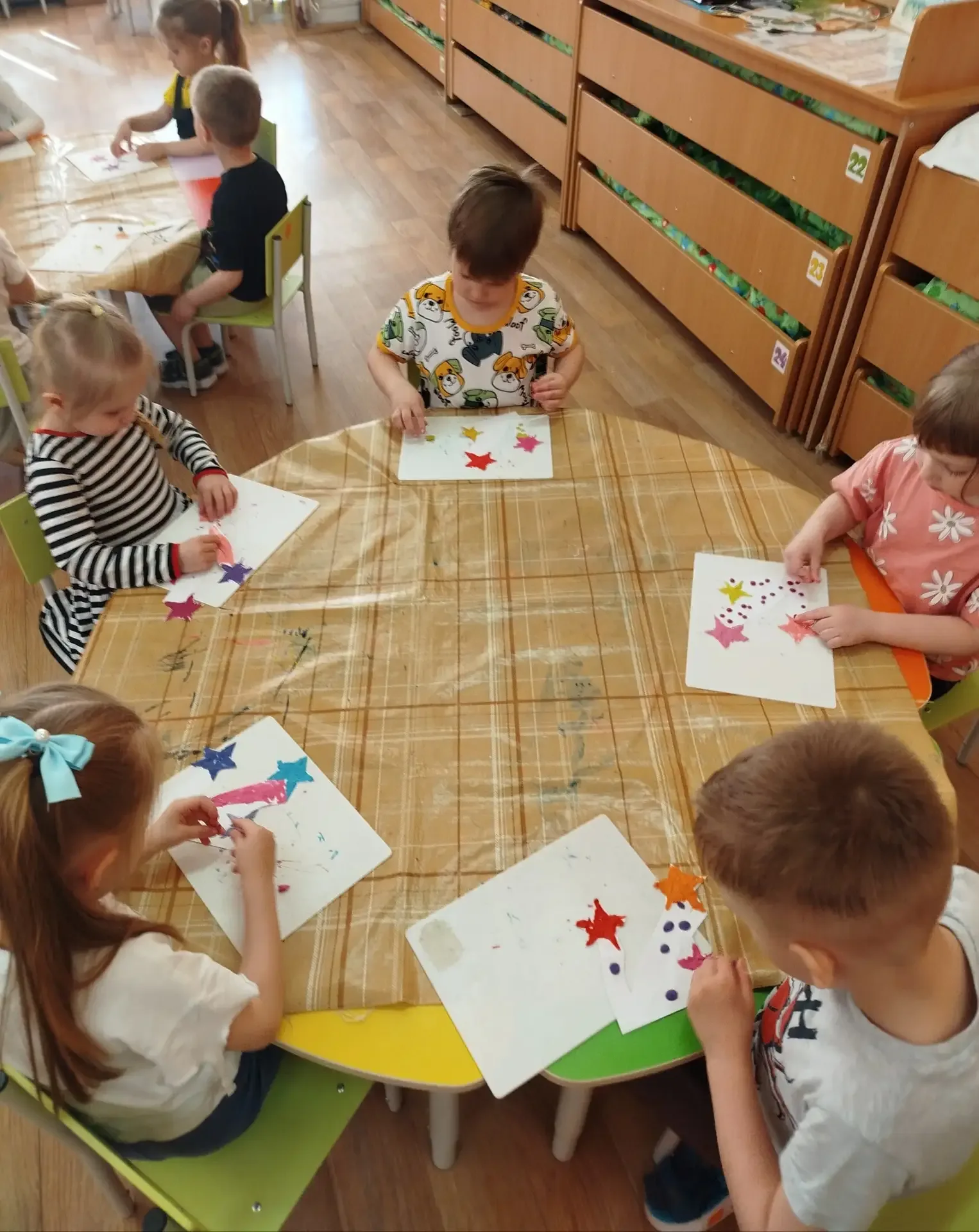 Пластилиновые работы о самом важном! ❤️  Ребята из объединений «Планета лепки» и «Оживший пластилино