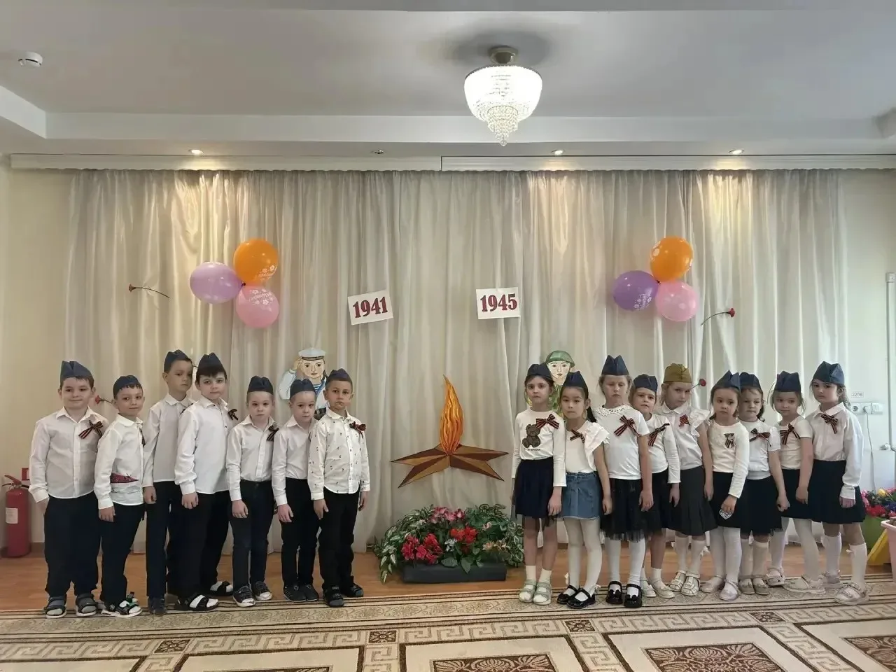 🎖️ МАЛЫШИ, КОТОРЫЕ ПОМНЯТ 🎖️ Детский садик «Чудо-Град» доказывает: память о Победе живёт не только в