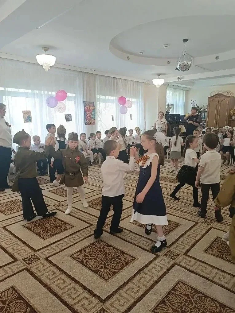 🎖️ МАЛЫШИ, КОТОРЫЕ ПОМНЯТ 🎖️ Детский садик «Чудо-Град» доказывает: память о Победе живёт не только в