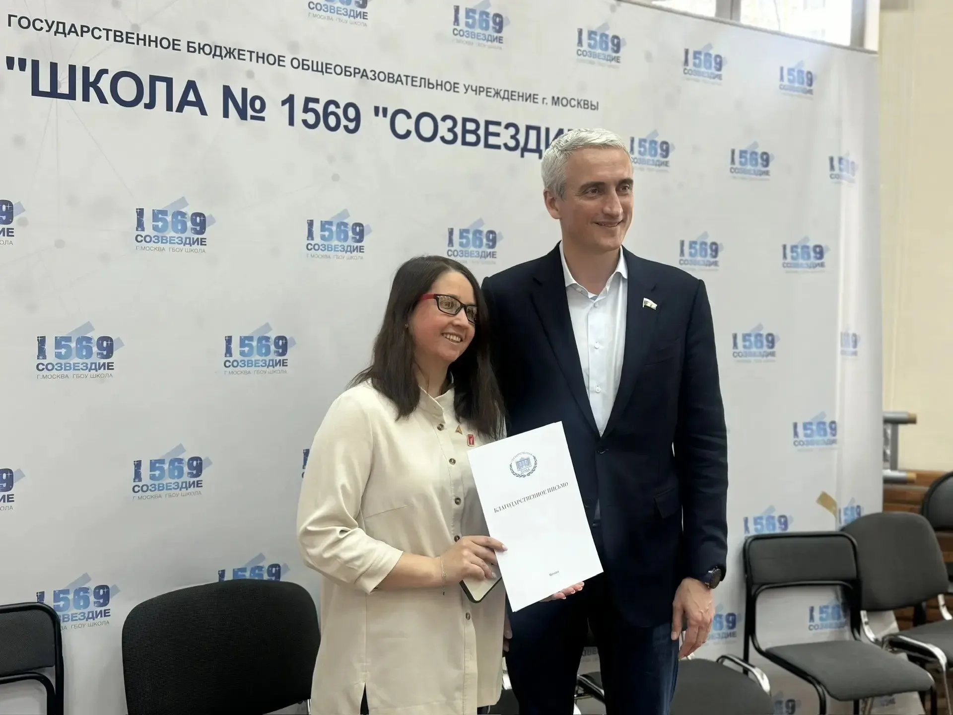 🔬 «ВРАЧ — НЕ ПРОФЕССИЯ, А ПРИЗВАНИЕ»: ГОСТЬ ИЗ ГОСДУМЫ ЛИЧНО ПООБЩАЛСЯ С НАШИМИ МЕДИКАМИ  Вчера в «С
