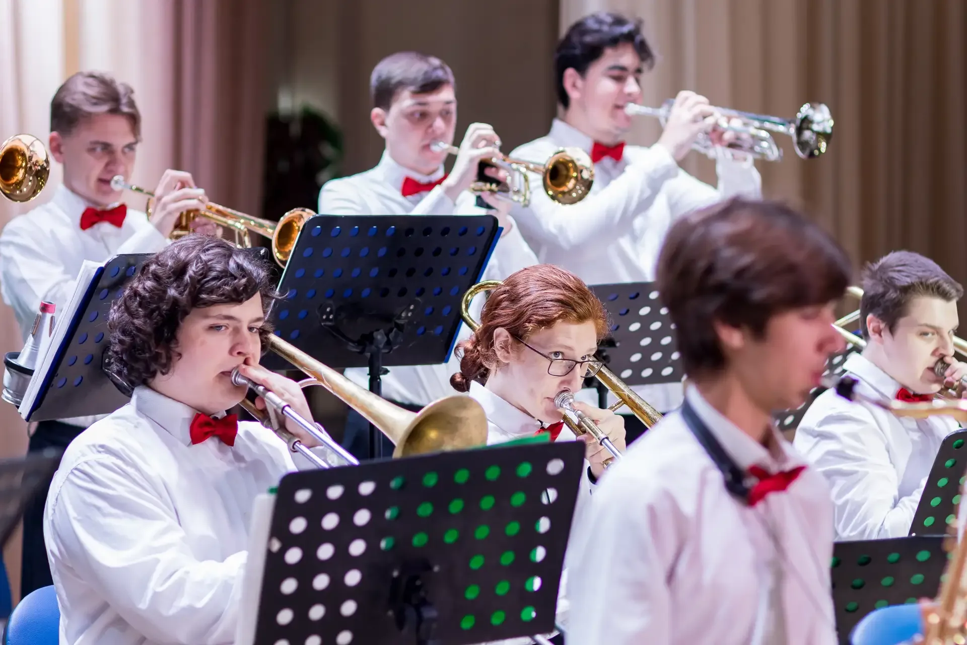 🎷 Джаз в школе:  концерт, который покорил сердца 🎷   🎉 14 мая в нашей школе состоялось творческое со