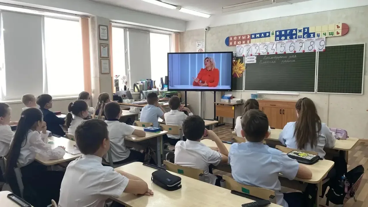 Разговоры о важном: ценности, которые нас объединяют   18 мая в нашей школе прошло очередное занятие