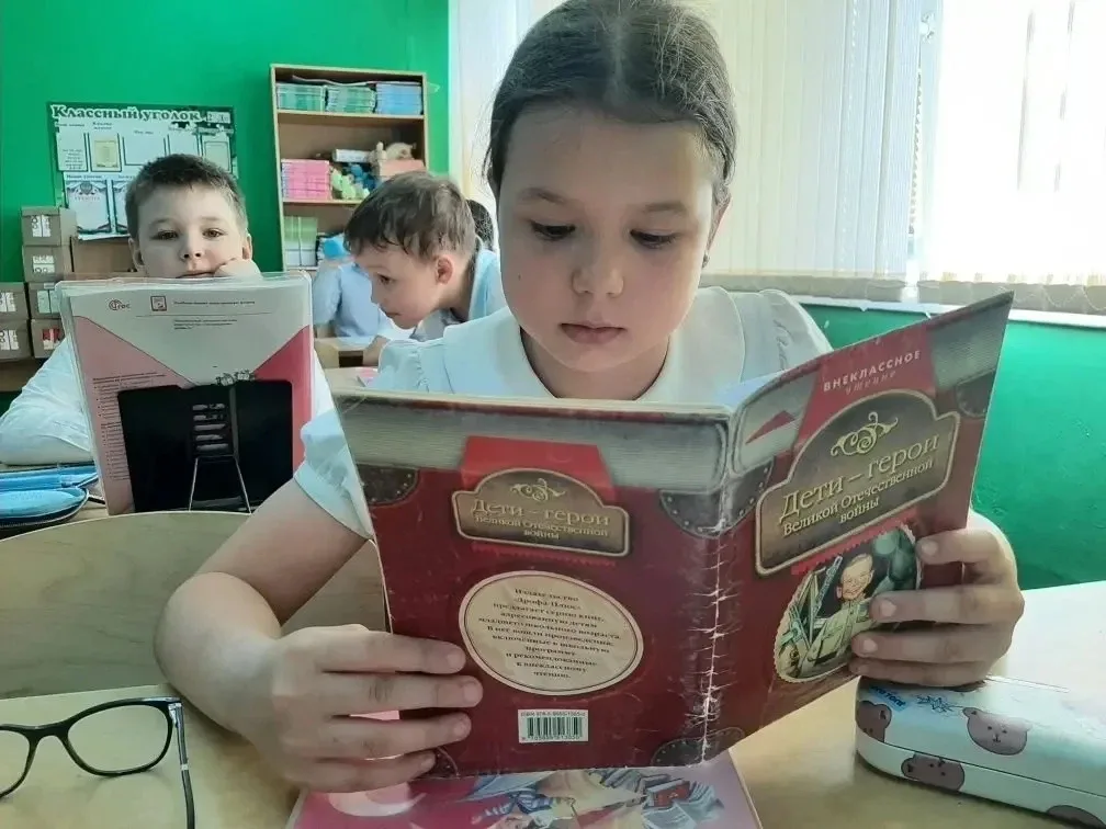 Международная акция «Читаем детям о войне»  Обучающиеся Домодедовской школы №1, совместно с городско
