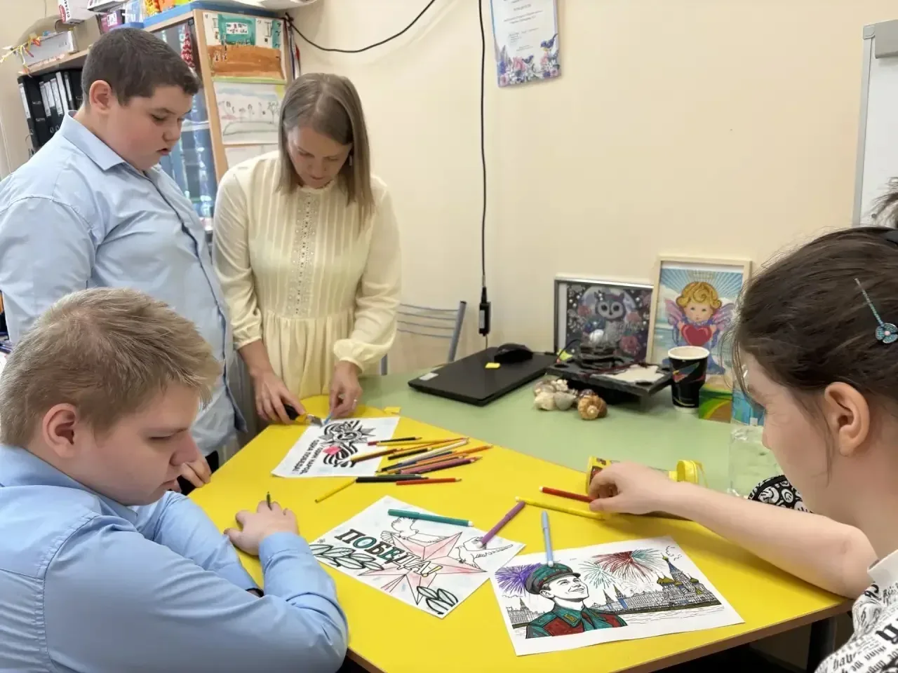 🕊️На прошлой неделе, в преддверии Дня Победы, для обучающихся с ОВЗ старшего звена было проведено ко