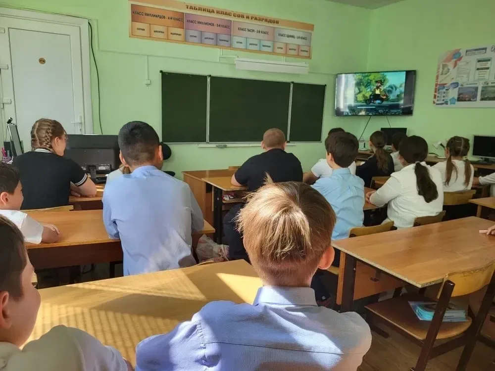 🚦 20 мая прошёл Единый урок по профилактике детского дорожно‑транспортного травматизма «Дорожный код