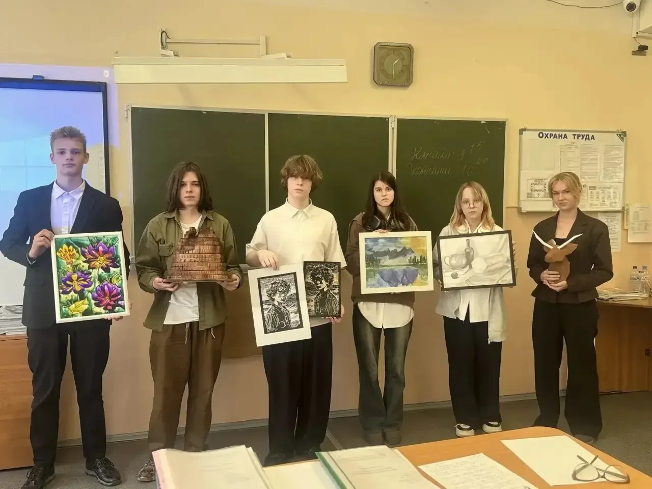 Защитили проекты - по всем правилам науки 📚✨  На этой неделе в нашей школе прошла защита индивидуаль