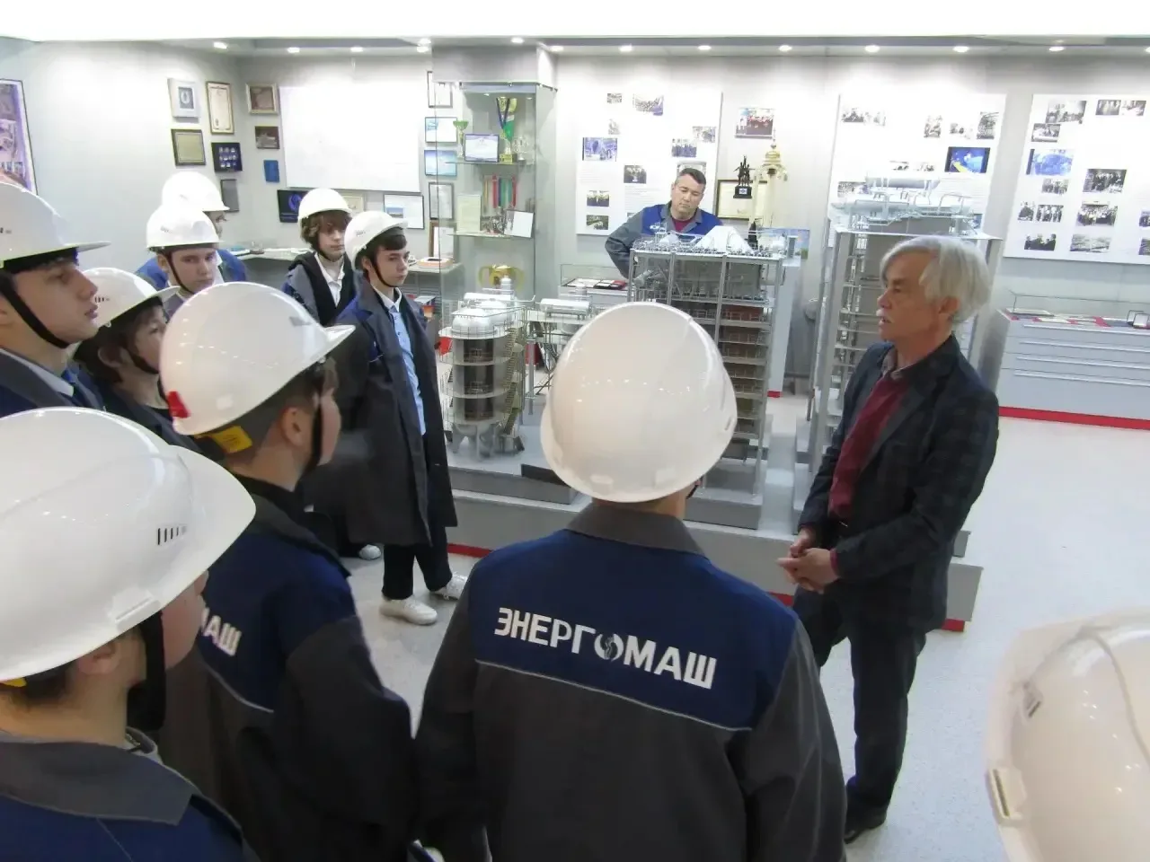 🏭 Урок-экскурсия на ООО «Белэнергомаш»: от истории к профессии  12 мая 2026 года ученики 6–7 классов