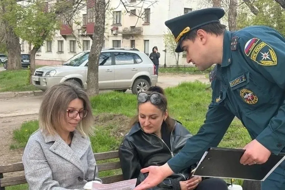 🔥 В Алчевске напомнили о противопожарном режиме  Сотрудники МЧС провели рейды по улицам города, напо