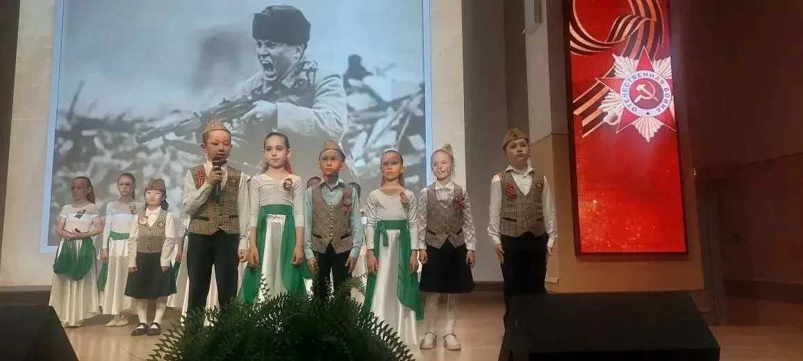 Праздничный концерт ко Дню Победы 🏵️  🎊 Праздничный концерт ко Дню Победы в МАОУ СОШ №6 г. Южно-Саха