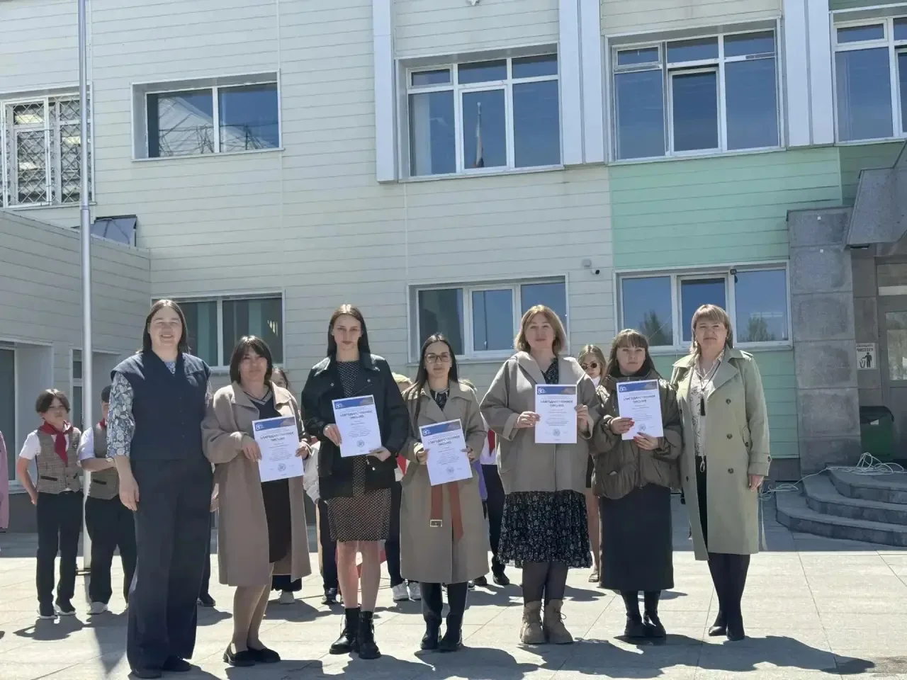 🪽Орлята расправляют крылья   🫡В честь этого важного события для начальной школы прошли торжественные