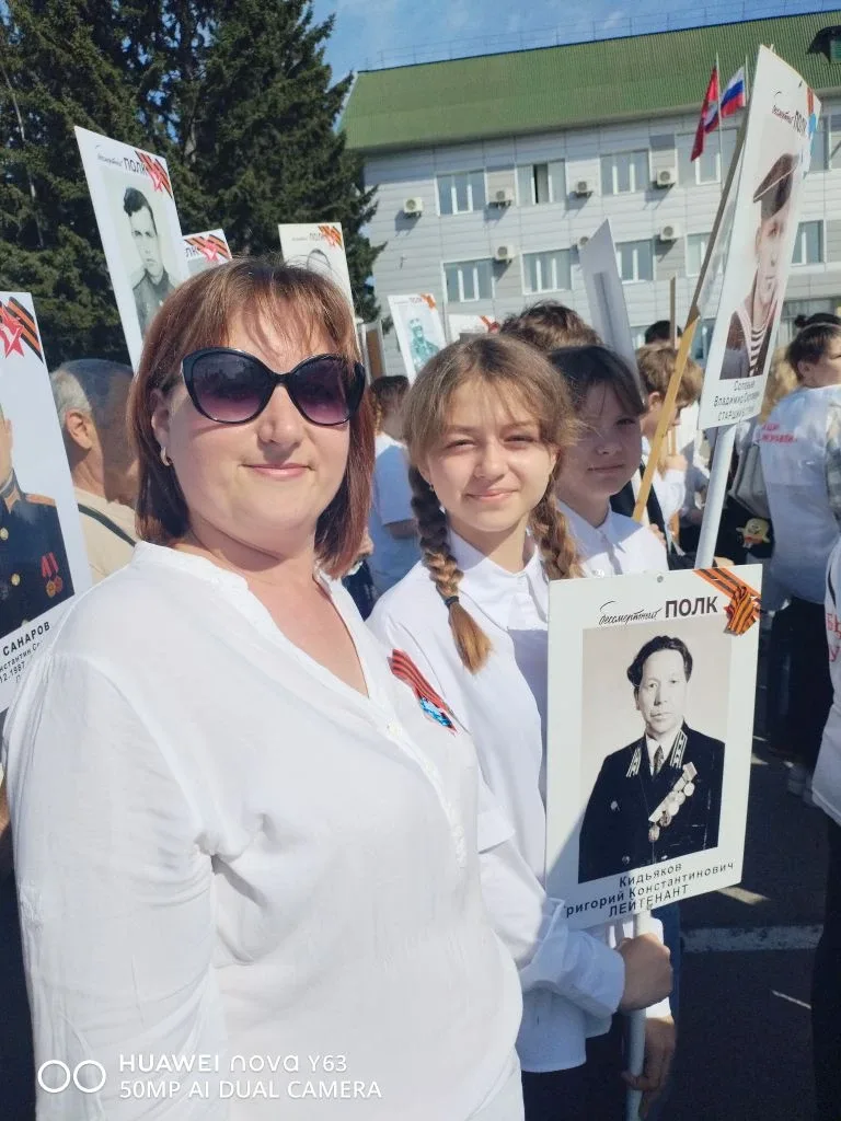 С праздником Великой Победы! Пусть отвага и самоотверженность, воплощенные в этот знаменательный ден