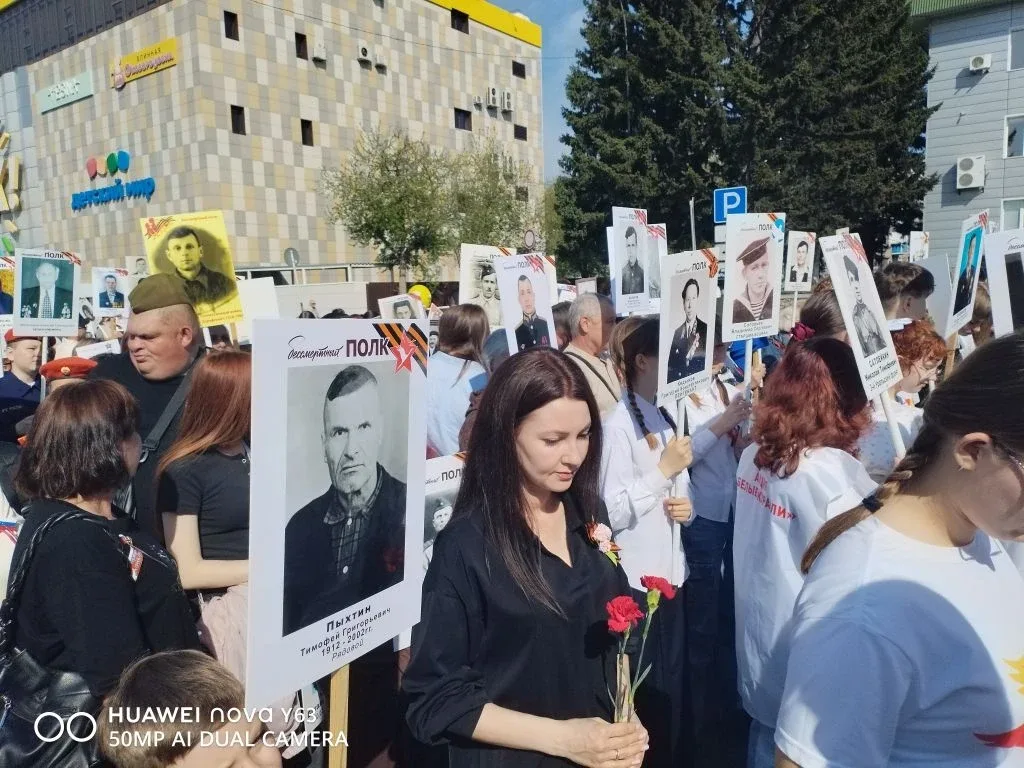 С праздником Великой Победы! Пусть отвага и самоотверженность, воплощенные в этот знаменательный ден