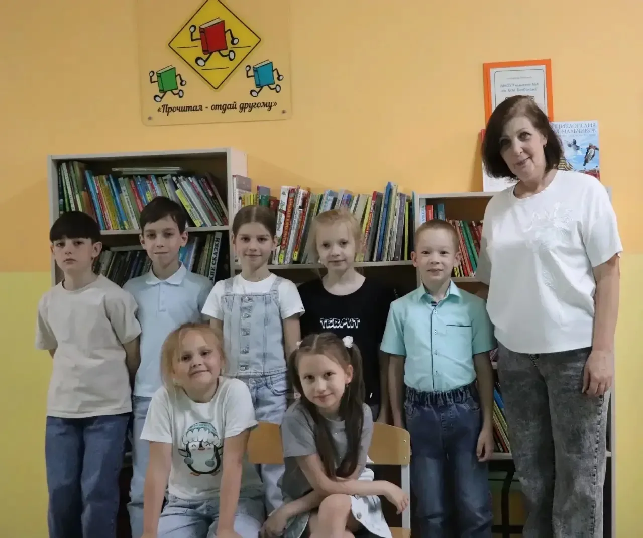 🔥 МОДНЫЙ ДЖИНСОВЫЙ ПРИГОВОР! 🔥   Сегодня в Гимназии №4 гремел легендарный Джинсовый день в рамках «Н