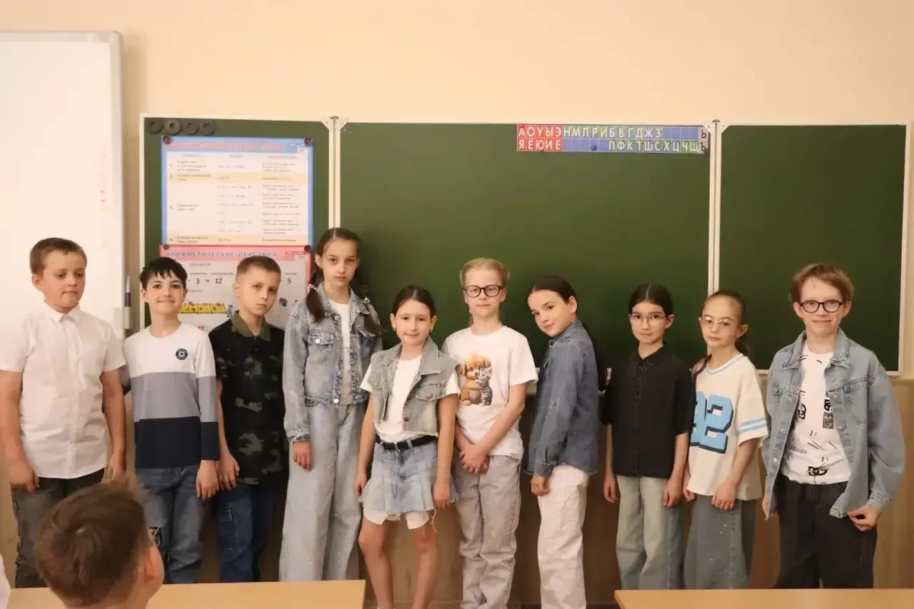 🔥 МОДНЫЙ ДЖИНСОВЫЙ ПРИГОВОР! 🔥   Сегодня в Гимназии №4 гремел легендарный Джинсовый день в рамках «Н