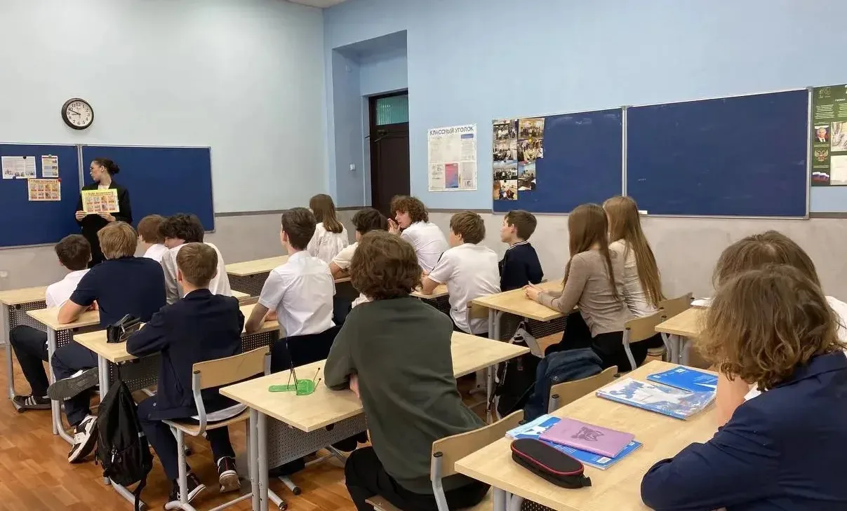 🚸 ЕДИНЫЙ ДЕНЬ БЕЗОПАСНОСТИ 🚸  12 мая в Гимназии прошел Единый день безопасности «Осторожно, незнаком