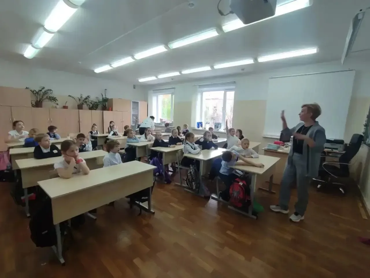 Экология как искусство!  ♻️К ребятам 1А класса (классный руководитель  Шутенко Н.В.) приходил в гост