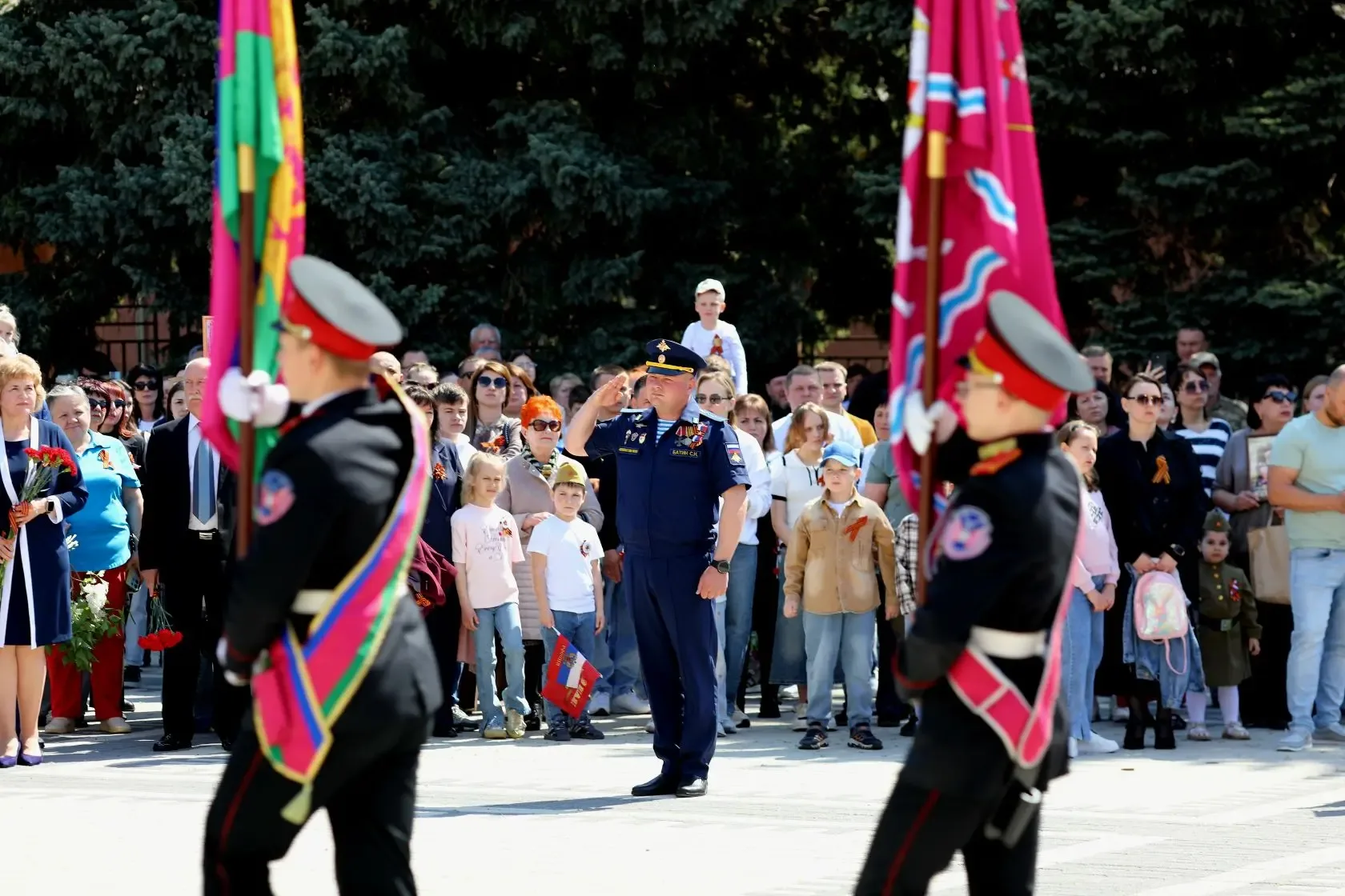 Дорогие ленинградцы, от всей души поздравляю вас с 81-й годовщиной Великой Победы! День 9 Мая навеки