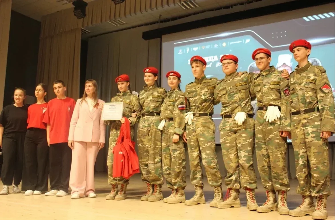 💥 Муниципальный этап военно‑патриотической игры «Зарница 2.0» прошёл на базе нашей гимназии!  Юные у
