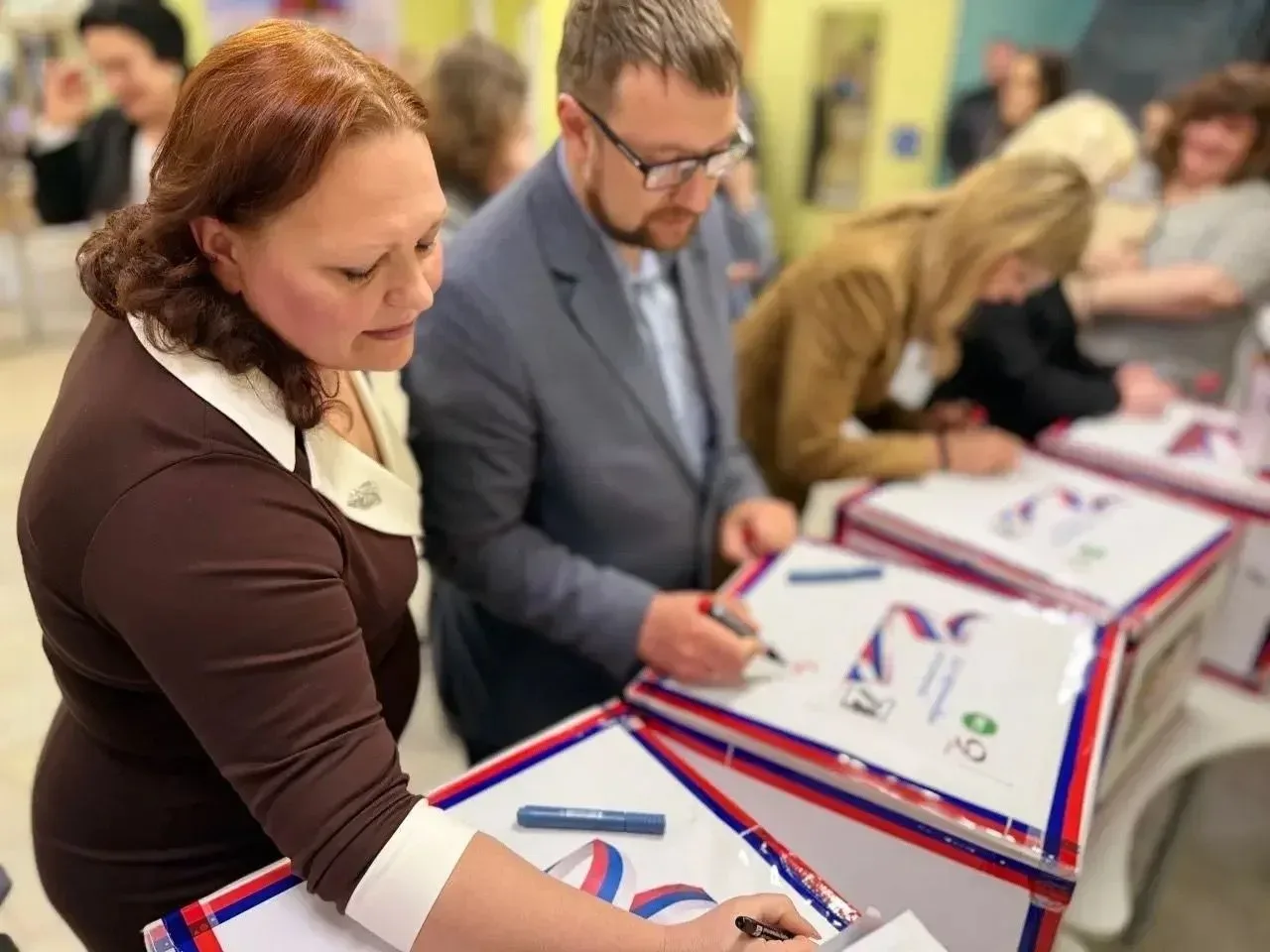 🙋В преддверии Дня Победы школьники Липецка подготовили подарки для участников специальной военной оп