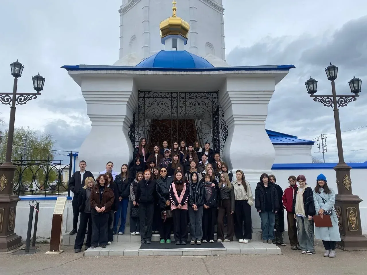 Путешествие сквозь века 📜  📌13 мая студенты групп СП-5 и УК-51 с преподавателем Байдаевой Н. С.-Д. о