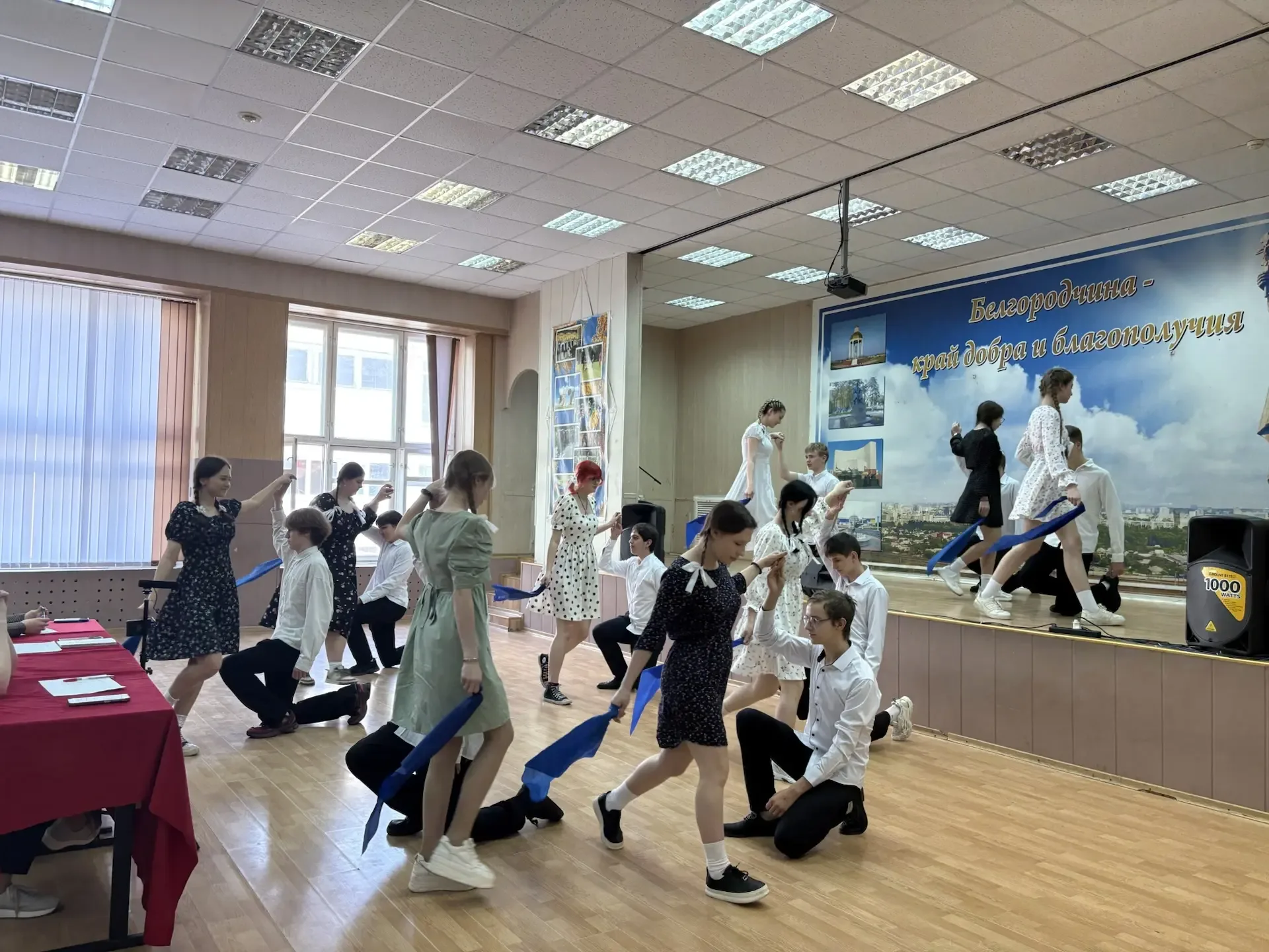 ✨ 15 мая в нашей школе прошёл танцевальный флешмоб «Память хранит имена» ✨  Это было не просто высту