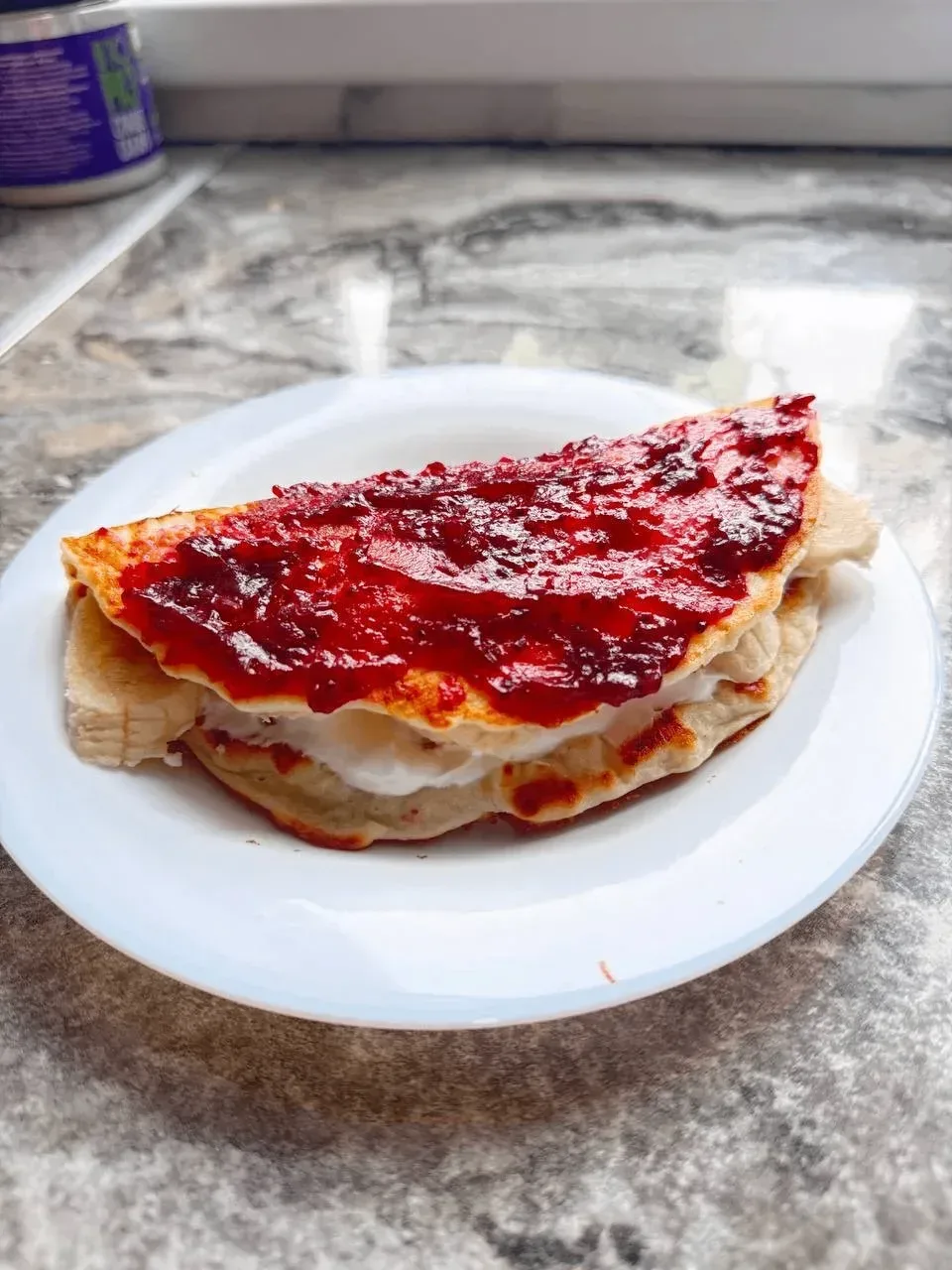 🤦‍♀️  Вы считаете калории. Отказываетесь от вкусной еды. Пьете имбирь с лимоном по утрам. А вес стои