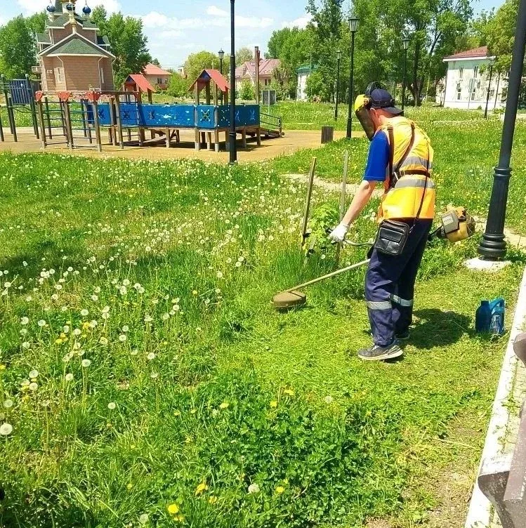 Наведение порядка в городе продолжается!   В пятницу, 22 мая, силами муниципального учреждения «Спец